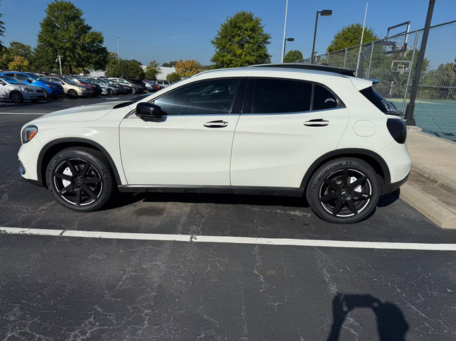 Cubiertas de pinza de freno personalizadas para Mercedes-Benz GLA-Class