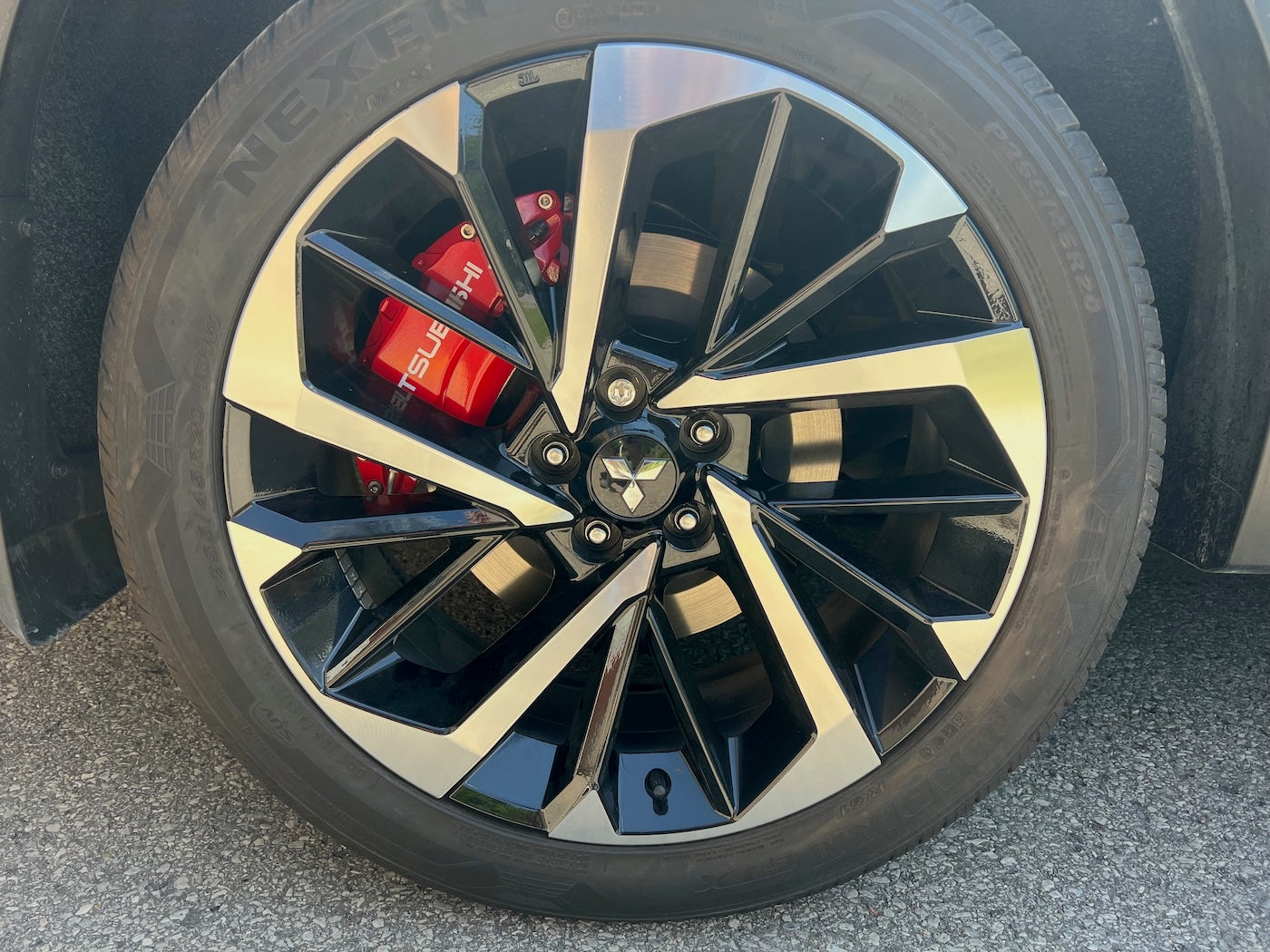 Mitsubishi Outlander Custom Caliper Covers