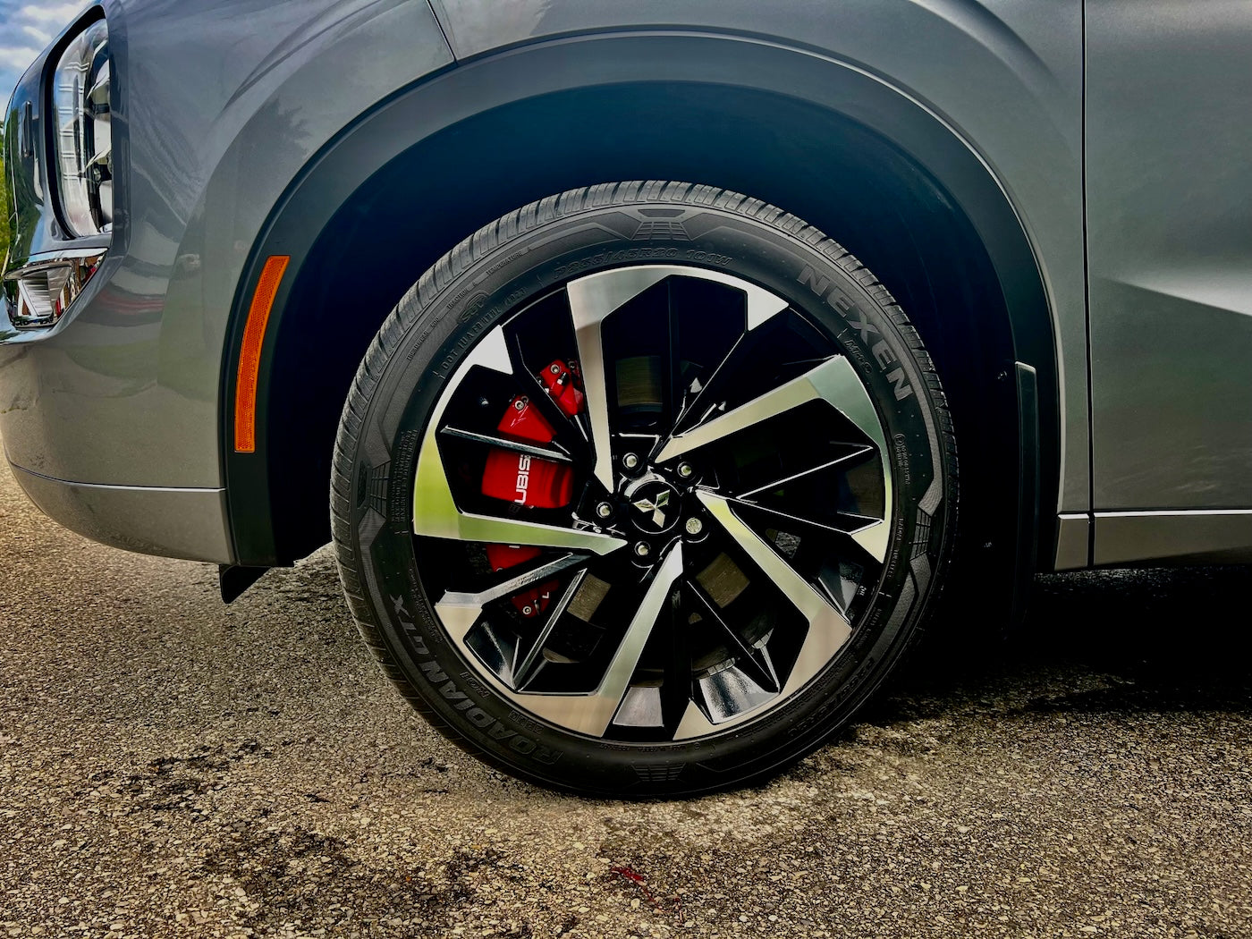 Mitsubishi Outlander Custom Caliper Covers