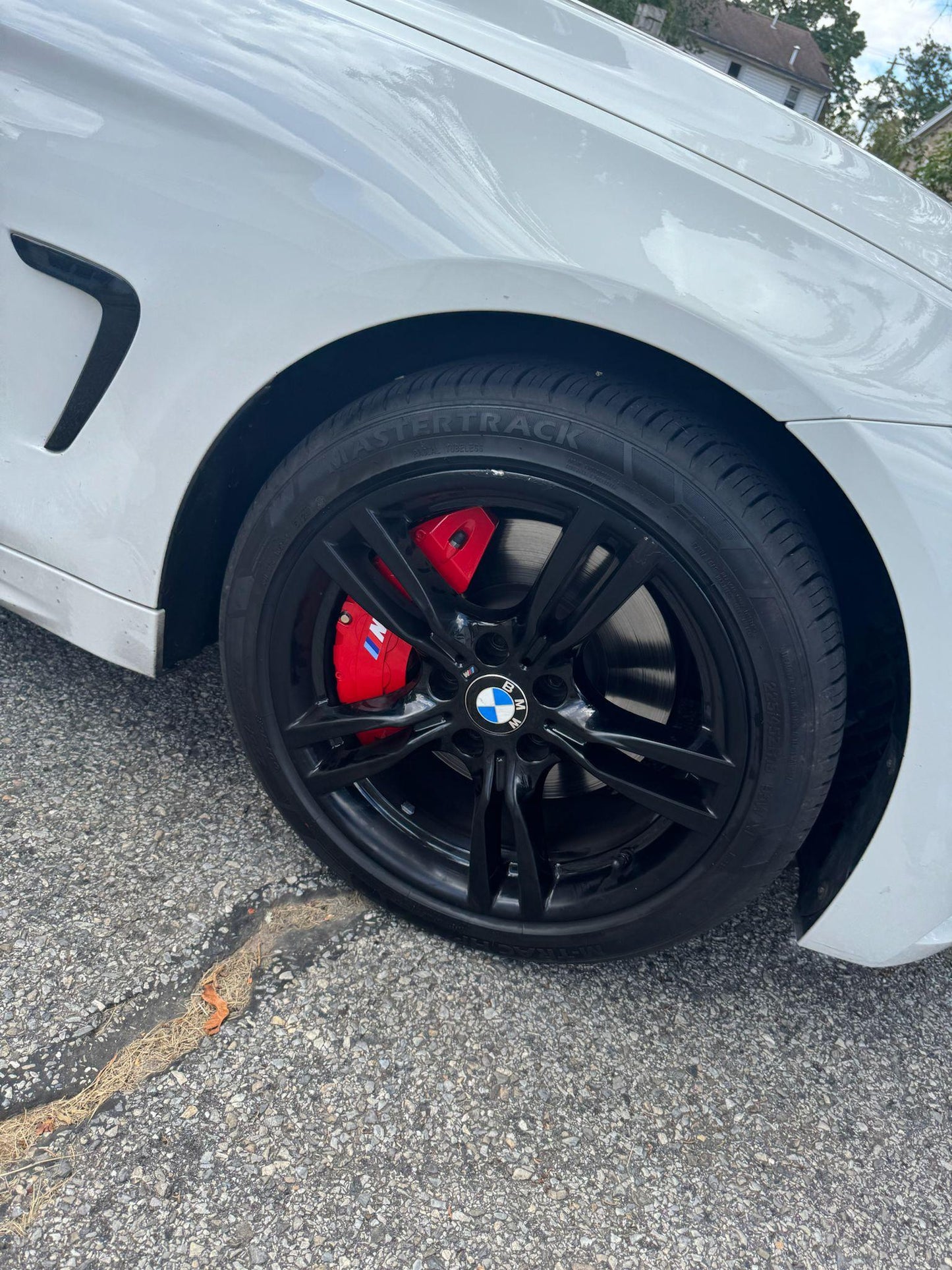 BMW iX1 e Custom Caliper Covers