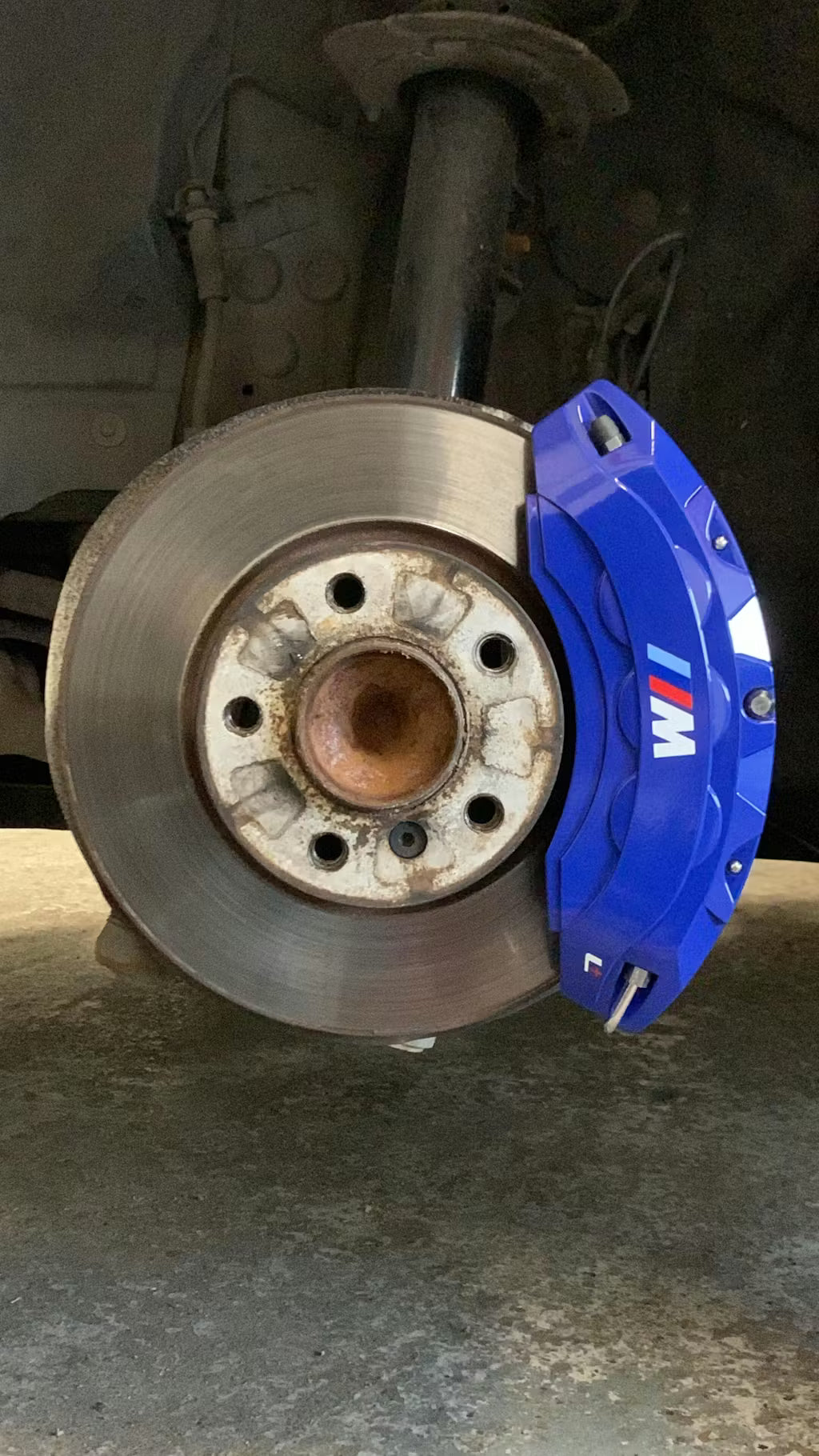 BMW X5 Custom Caliper Covers