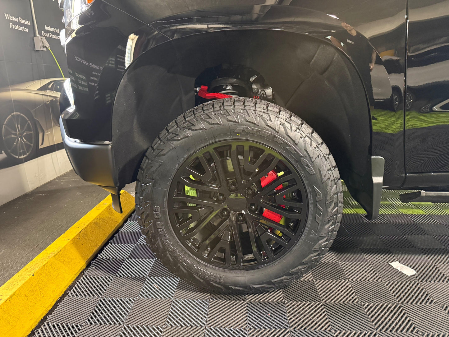 Chevrolet Colorado Custom Caliper Covers