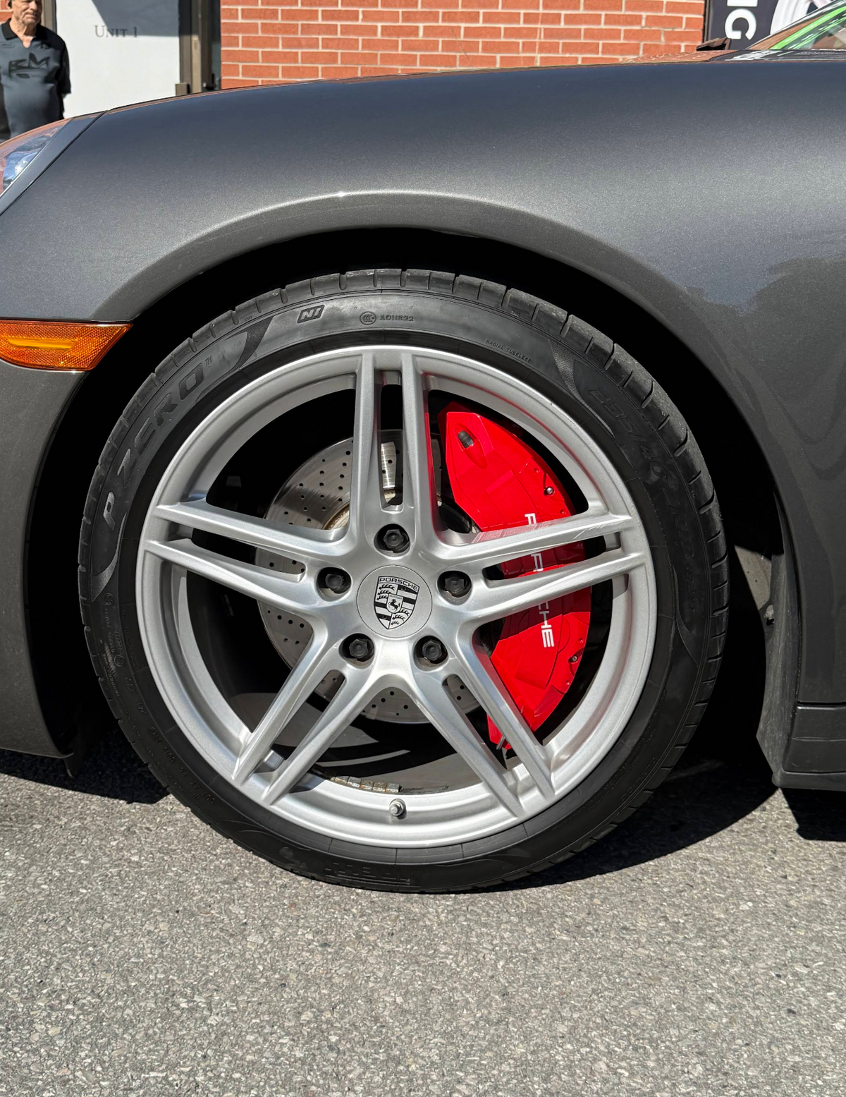 Awesome looking calipers .