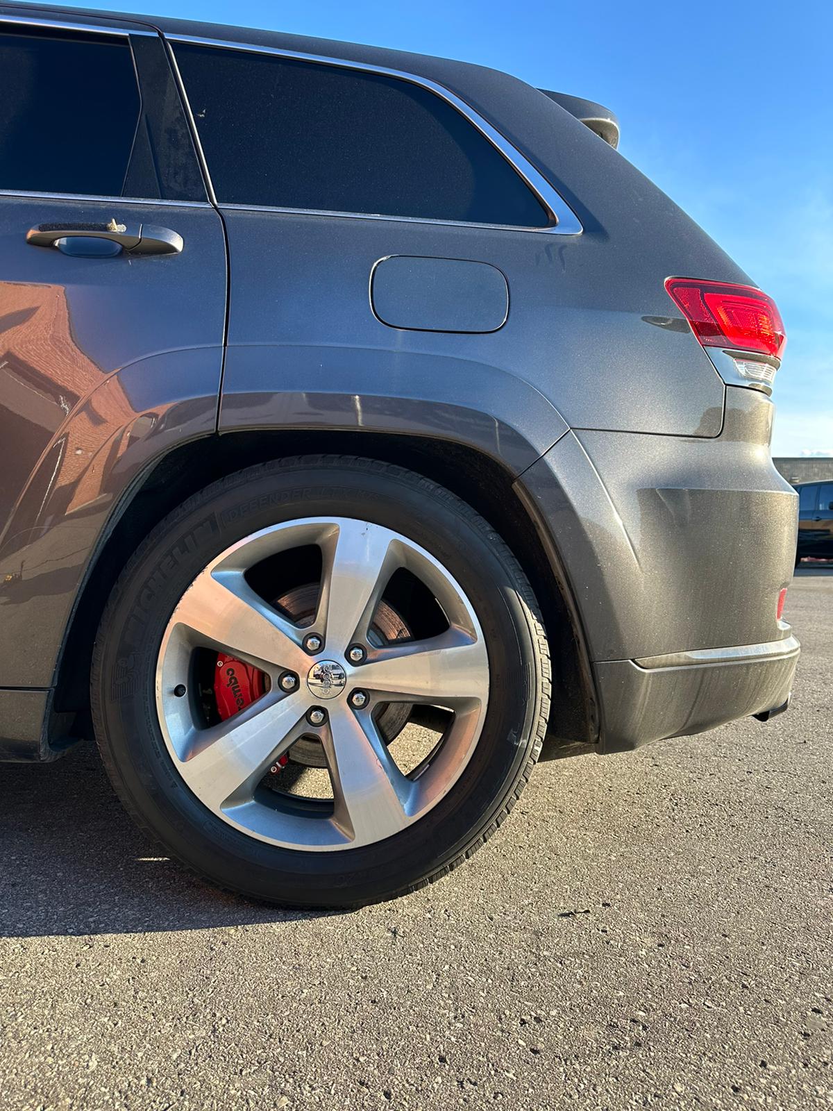 Jeep Grand Cherokee Custom Caliper Covers
