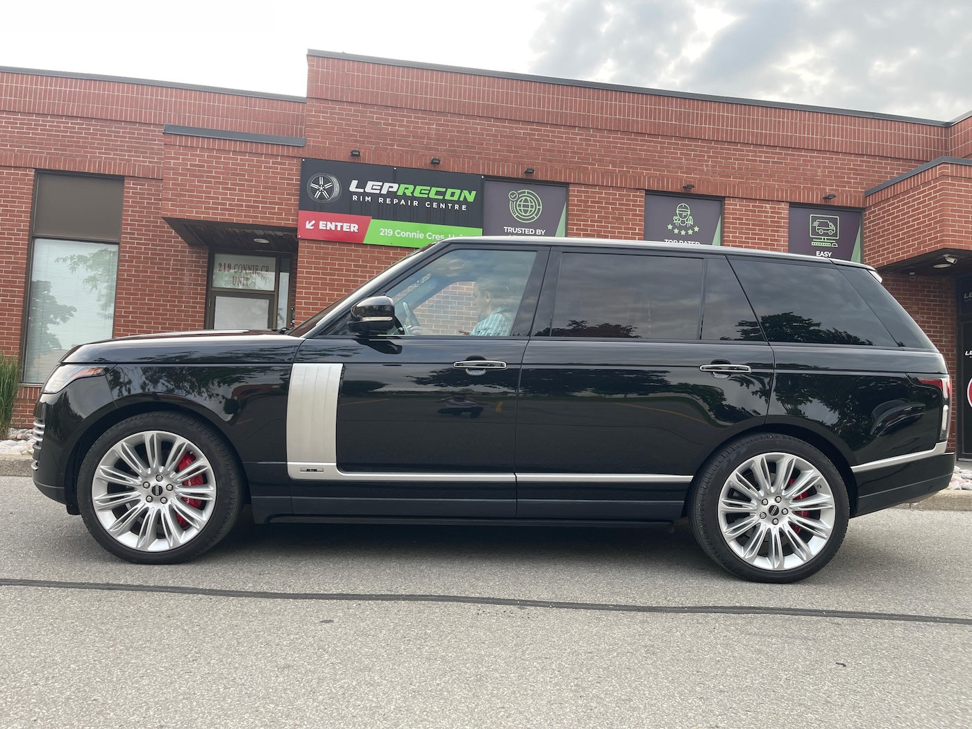 Land Rover Range Rover Custom Caliper Covers