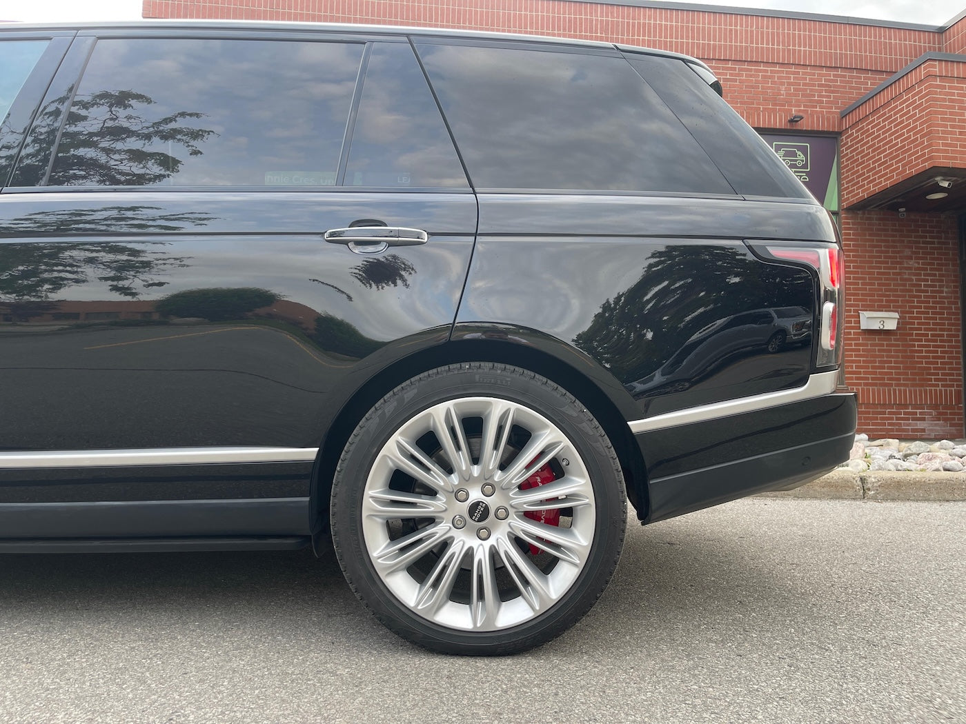 Land Rover Range Rover Custom Caliper Covers