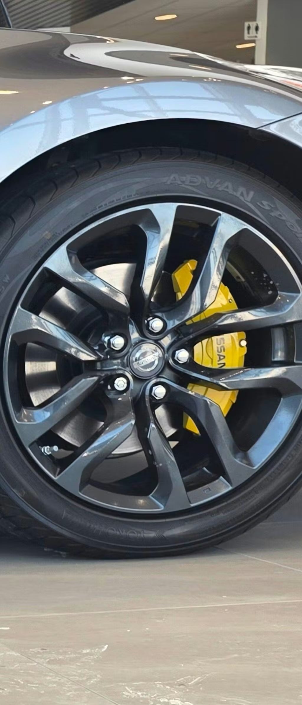 Nissan 350Z Custom Caliper Covers