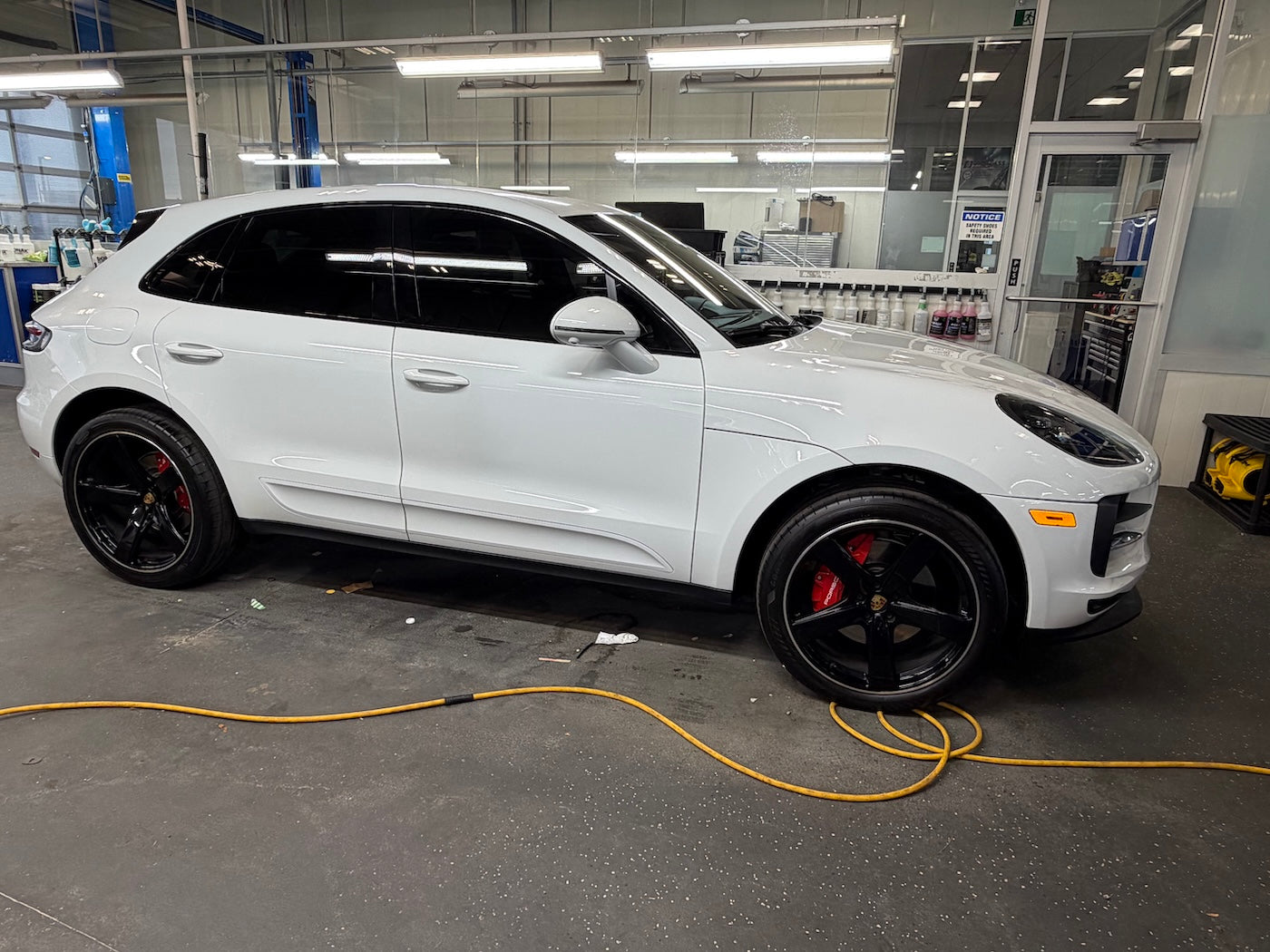 Porsche Macan Custom Caliper Covers