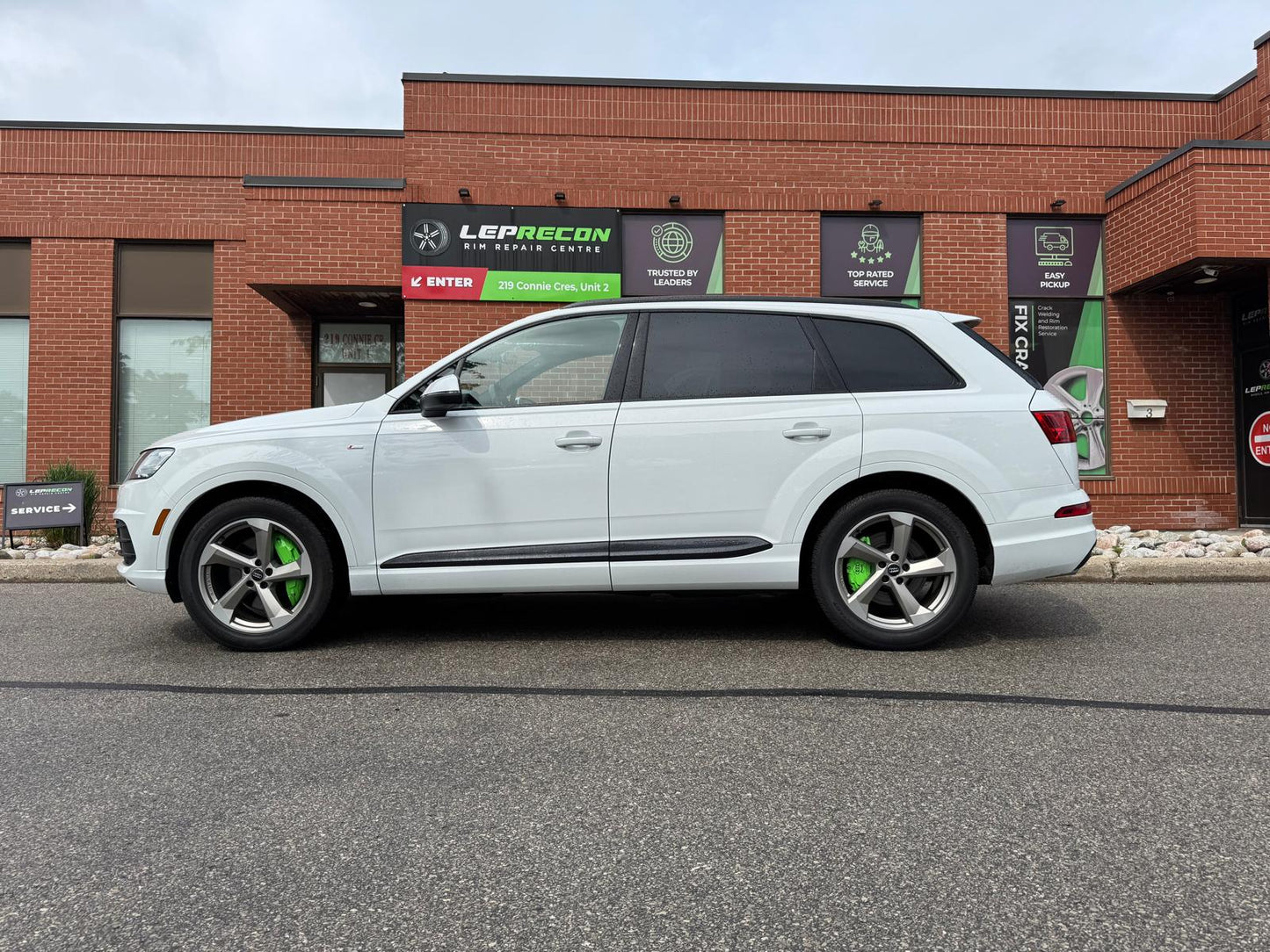 Audi Q7 Custom Caliper Covers