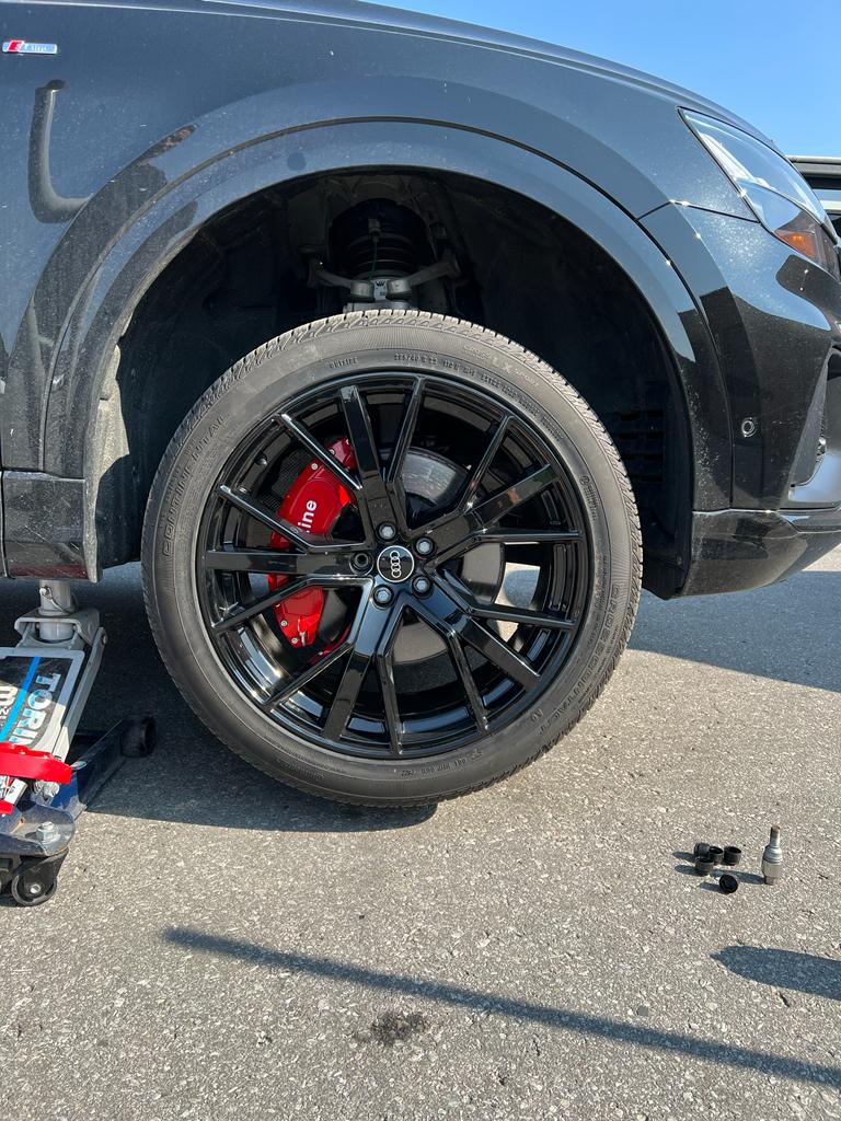Audi Q8 Custom Caliper Covers