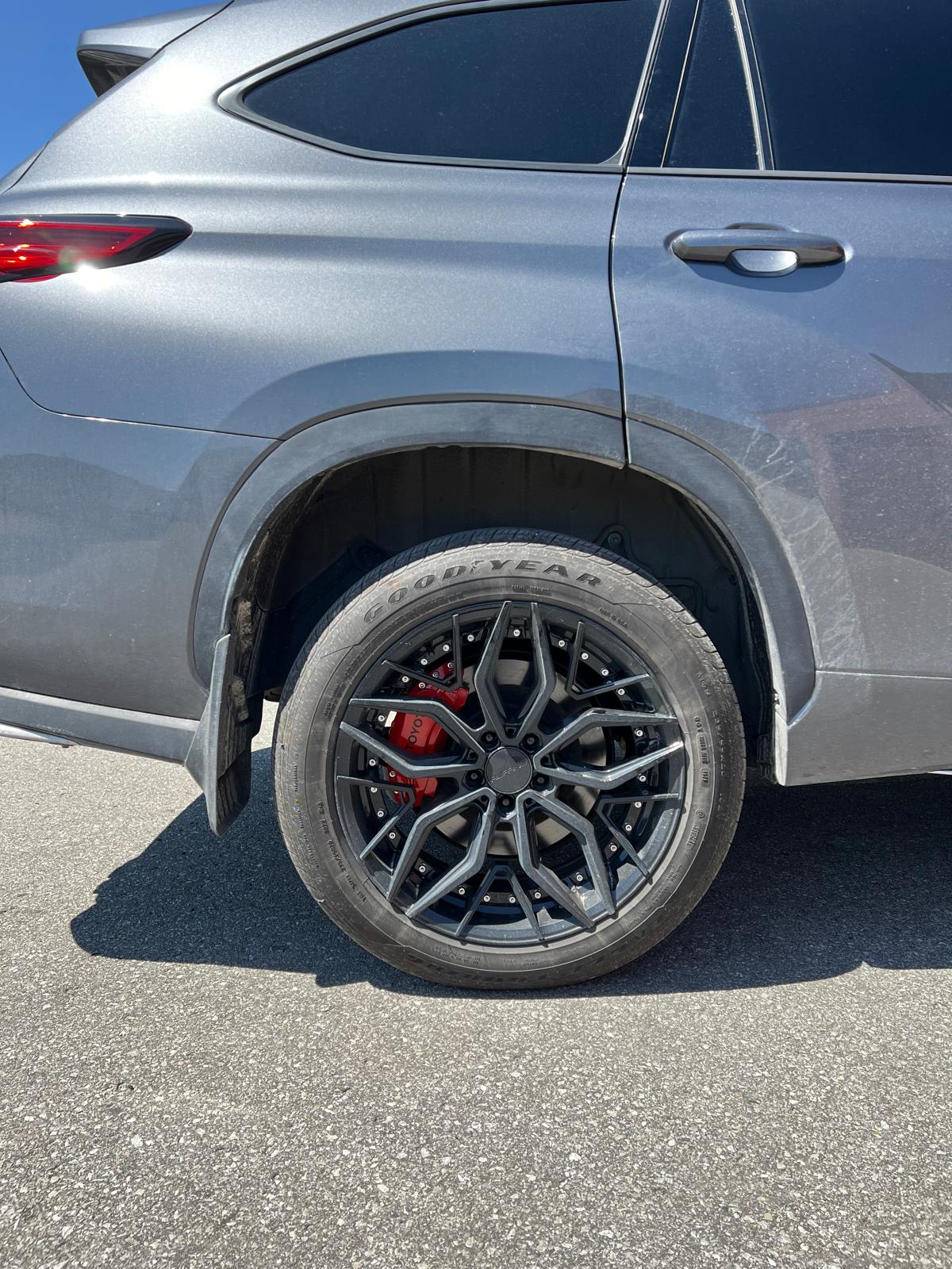 Toyota Venza Custom Caliper Covers