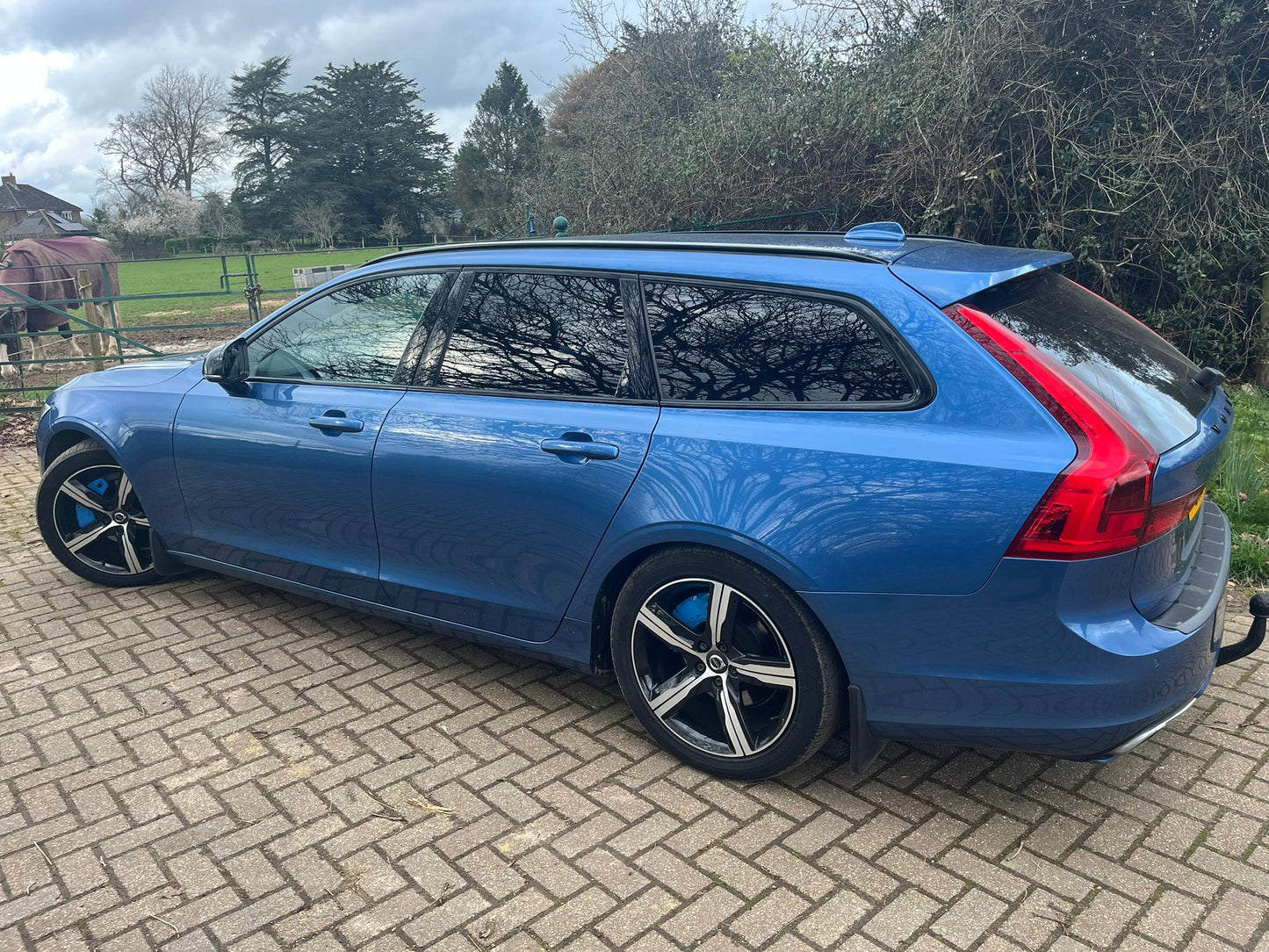 Volvo V90 Cross Country Custom Caliper Covers