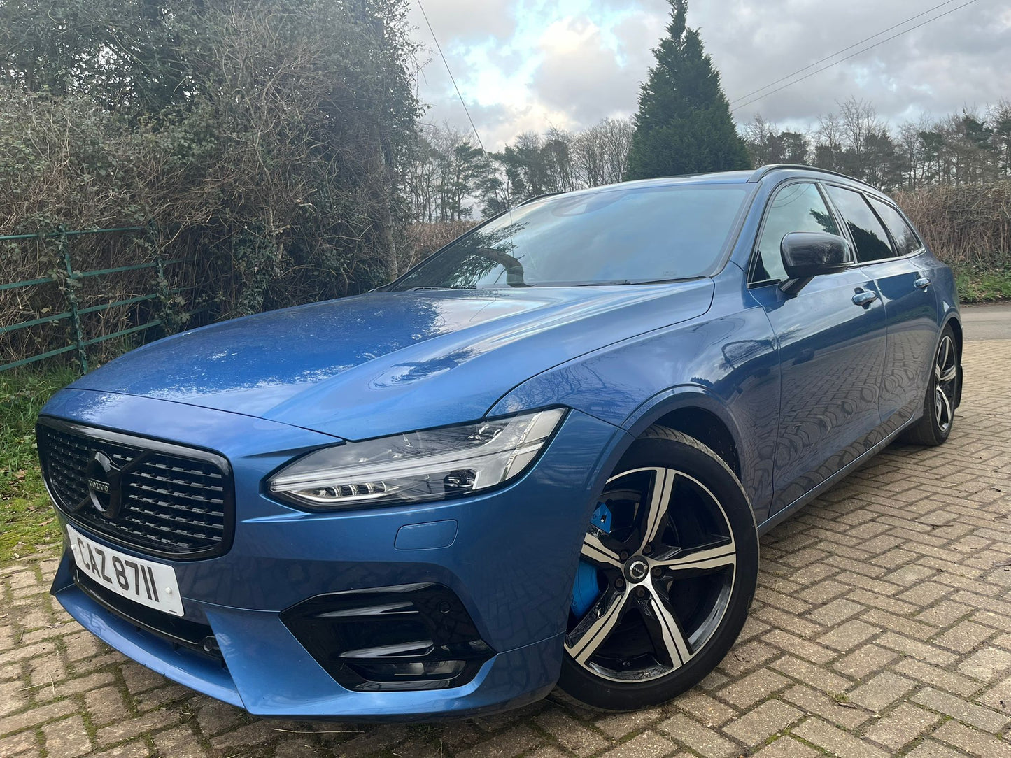 Volvo V90 Cross Country Custom Caliper Covers