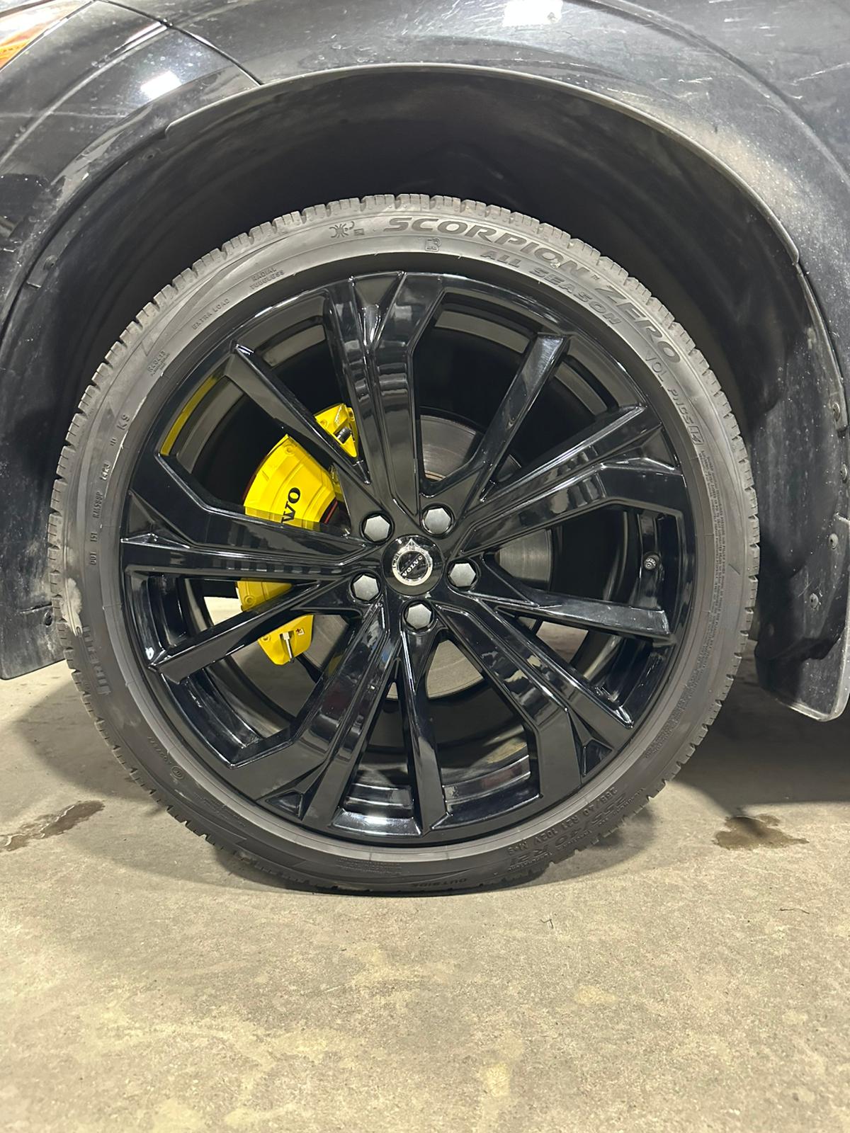 Volvo C30 Custom Caliper Covers