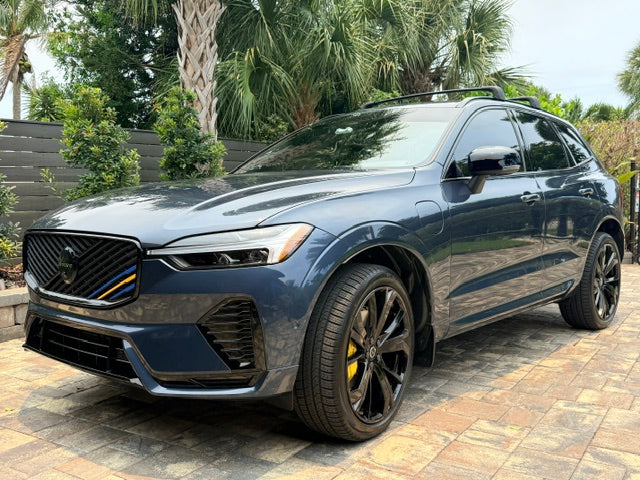 Volvo XC60 Custom Caliper Covers