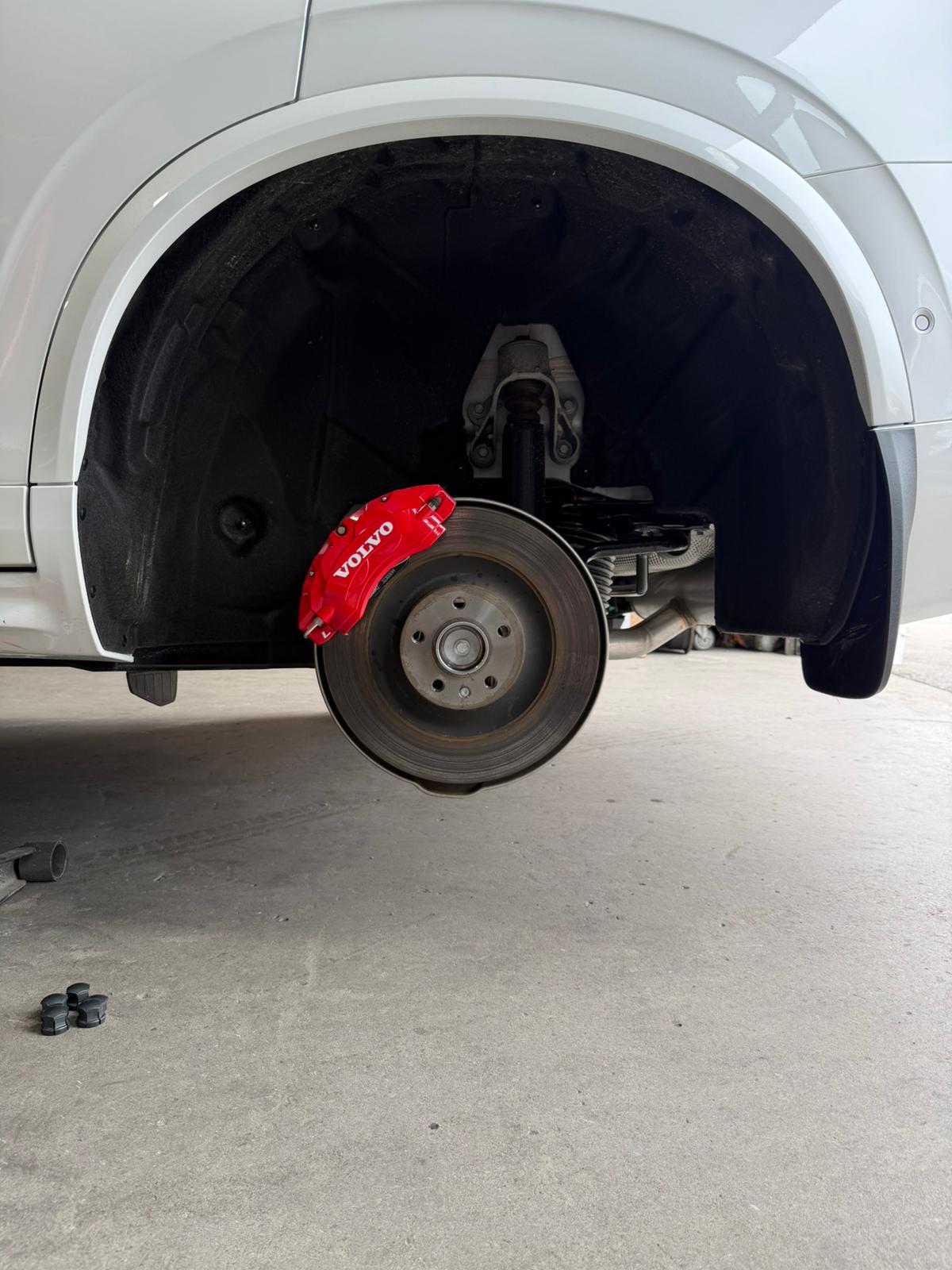 Volvo XC90 Custom Caliper Covers
