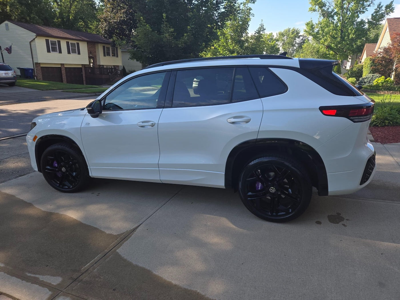 Volkswagen Tiguan Custom Caliper Covers